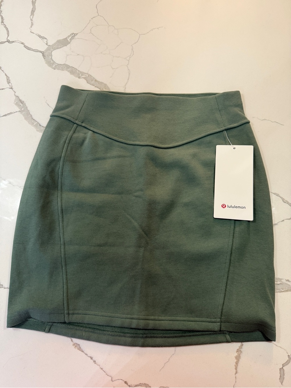 Lululemon Scuba High Rise Mini Skirt 💚
